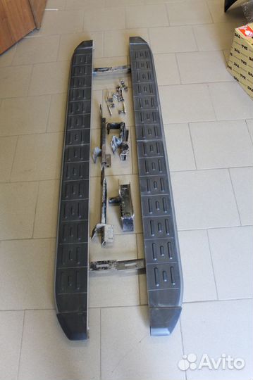 Пороги Hyundai Tucson с 2015 алюминий серый карбон