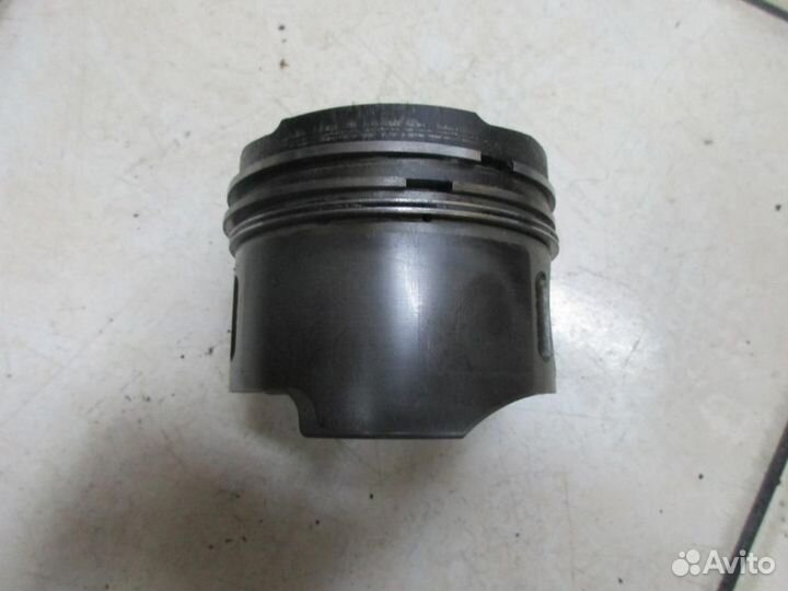 Поршень дизель w163 ML-class 612.963