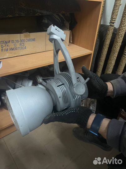 Светильник потолочный на шинопроводе