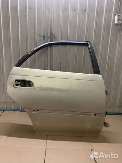 Дверь RR toyota carina AT192