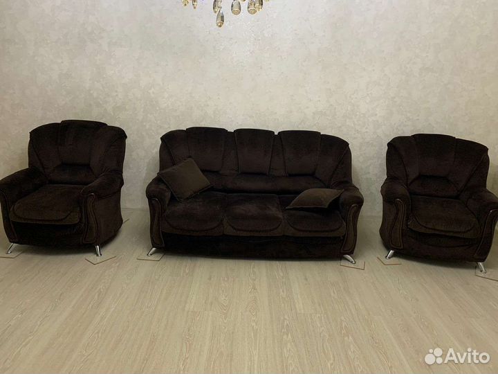 Диван