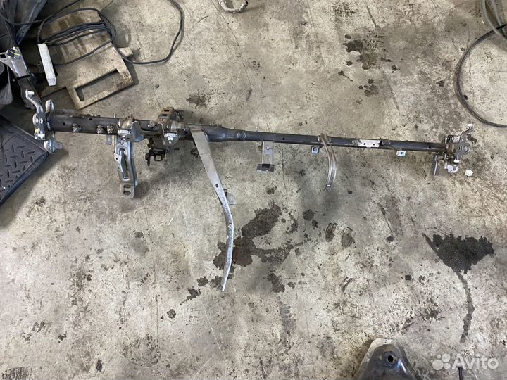 Усилитель торпедо Kia Rio (QB) III (2011–2015)