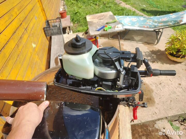 Лодка с мотором