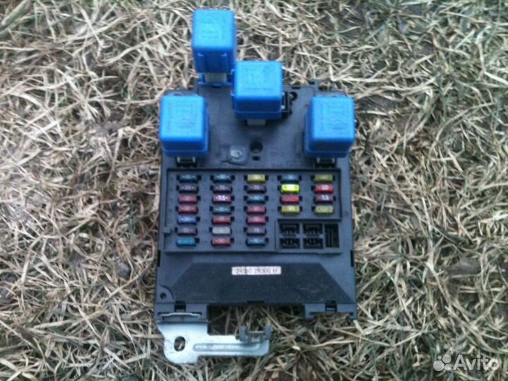 Ниссан Альмера н15 1998г. Блок предохранителей