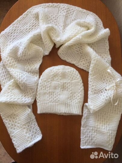 Коплект шарф и шапка.Новый