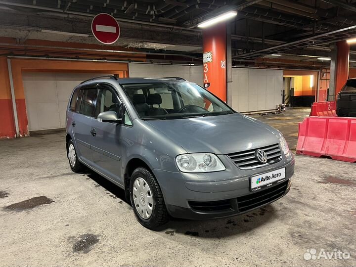 Volkswagen Touran 1.6 МТ, 2005, 289 632 км