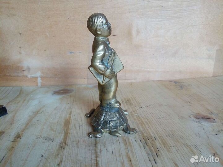 Бронзовые статуэтки