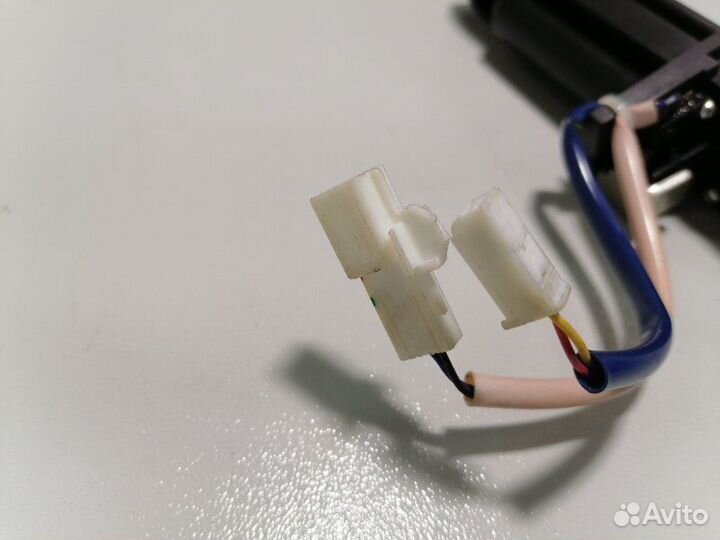 Кнопка открывания багажника задняя Mitsubishi