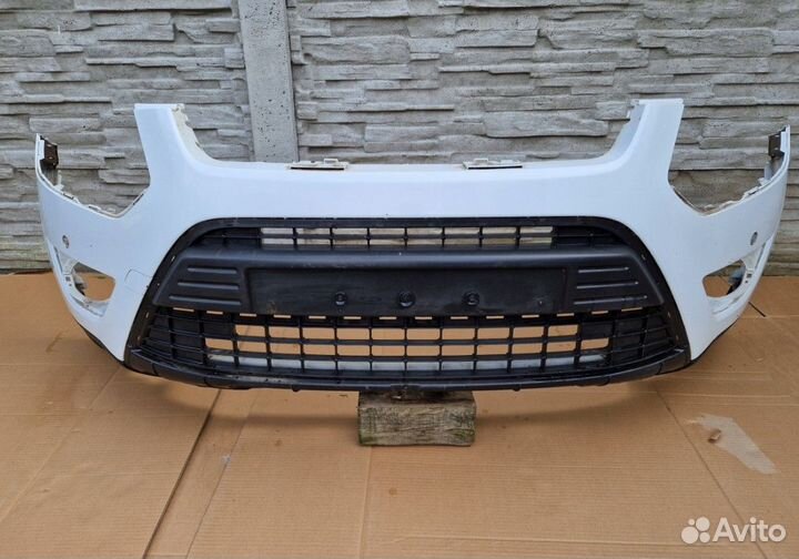 Бампер передний Ford Kuga 1