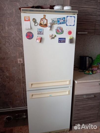 Холодильник Stinol RF S 275