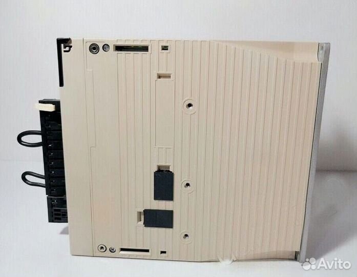 Yaskawa sgdv-1R9D11A