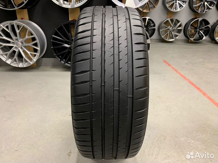 Michelin Pilot Sport 4 235/55 R19 105Y