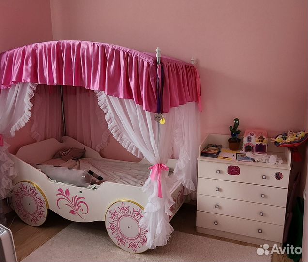 Кровать-карета с балдахином