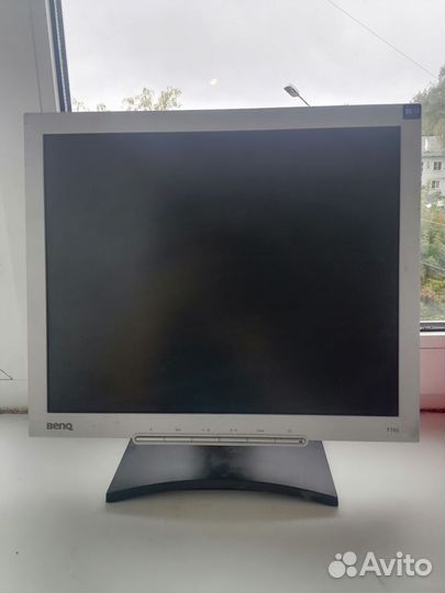 Монитор Dell