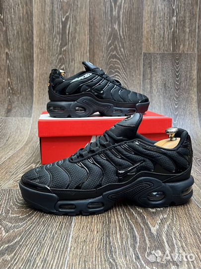 Кроссовки мужские nike air max tn plus