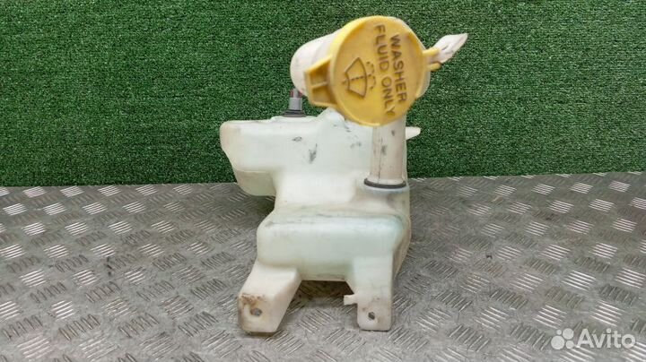 Бачок стеклоомывателя Chrysler Pacifica