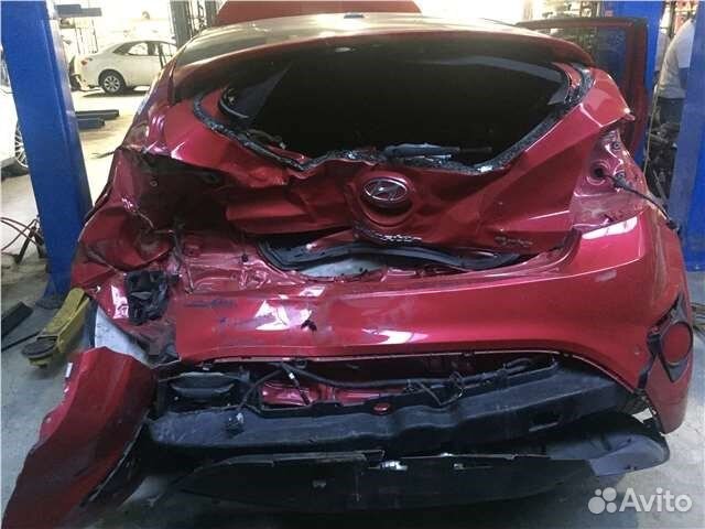 Разбор на запчасти Hyundai Veloster 2011