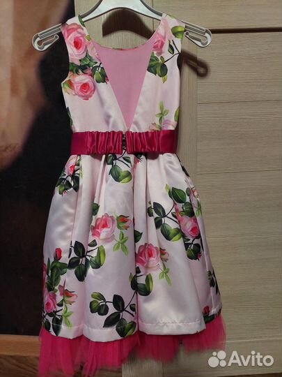 Нарядное платье