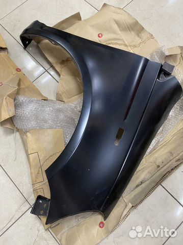 Крыло правое Toyota Auris