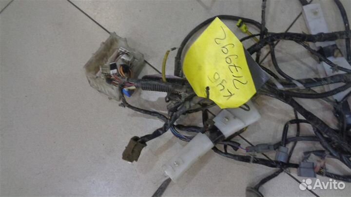 Проводка салона Nissan Cube Z10 1998-2002