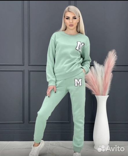 Спортивный костюм на флисе женский