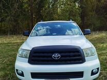 Toyota Sequoia 5.7 AT, 2011, 328 000 км, с пробегом, цена 2 600 000 руб.