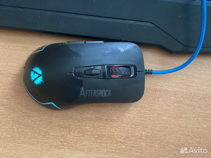 Игровая клавиатура с подсветкой