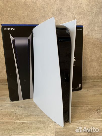 Sony Plastation 5 825GB / отличная / есть игры