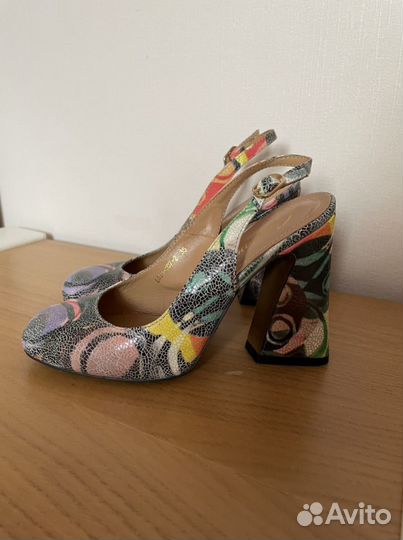 Туфли женские 35