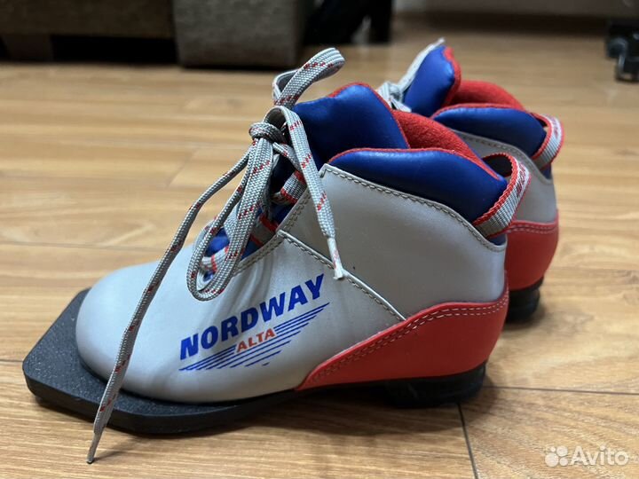 Детские лыжные ботинки Nordway Alta 30 размер
