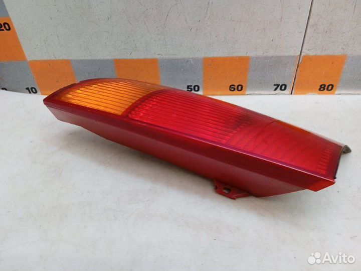 Фонарь задний левый Ford Focus 1 1.6 2001