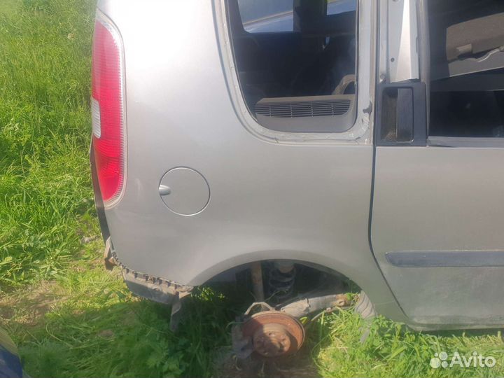 Заднее крыло фартук Skoda roomster