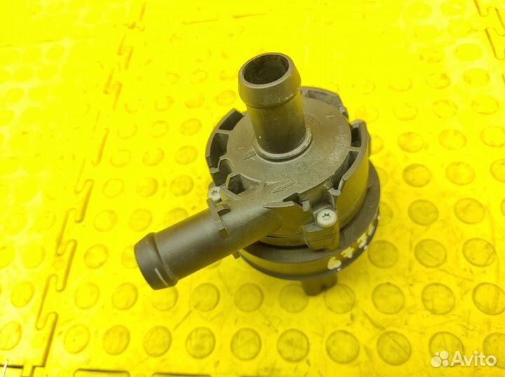 Насос отопителя Mercedes-Benz W246 M270.910 1.6