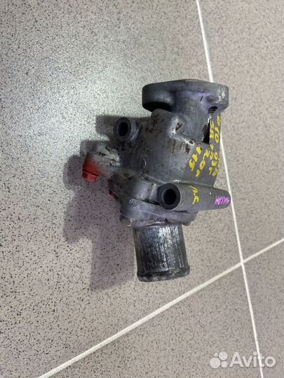 Корпус термостата Nissan Primera P10 1993 г