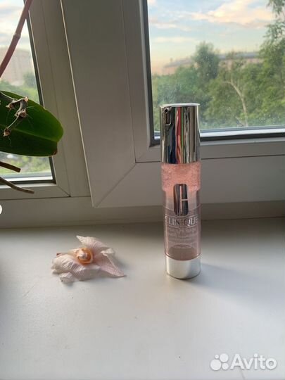 Clinique moisture surge