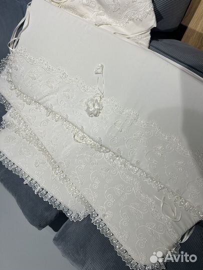 Бортики в детскую кроватку с одеялом