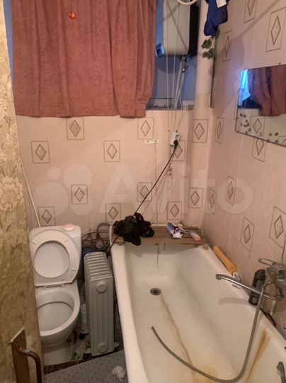 Комната 35 м² в 3-к., 2/2 эт.