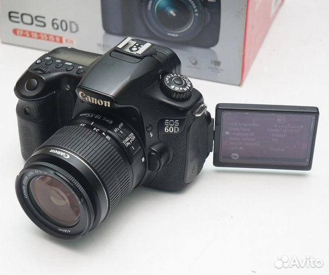 Canon 60D(18-55mm f3.5-5.6 IS) +16гб+Сумка+Коробка