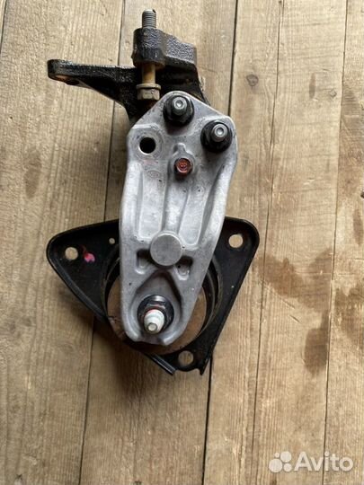 Опора двигателя Kia Ceed 1,6 MT G4FC 2006-2010