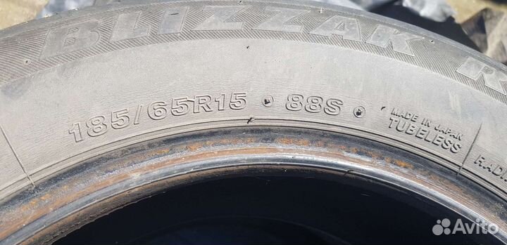 Bridgestone Blizzak Revo GZ 185/65 R15