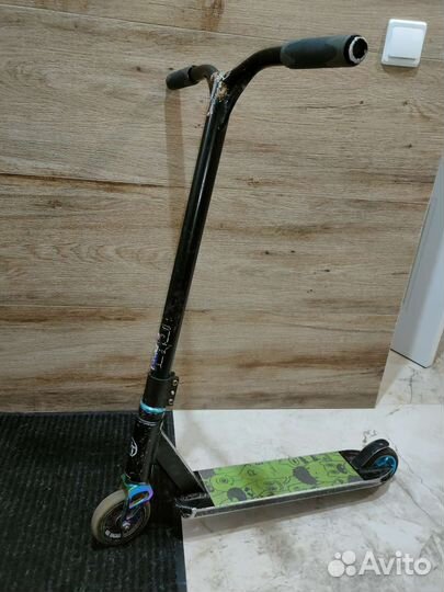 Трюковой самокат