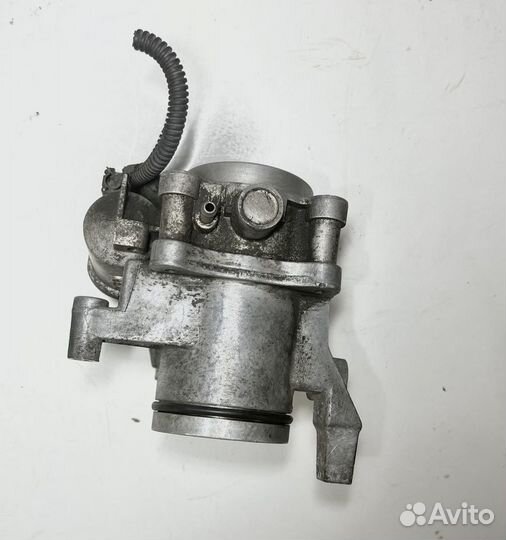 Дроссельная заслонка Mercedes W210 2.3