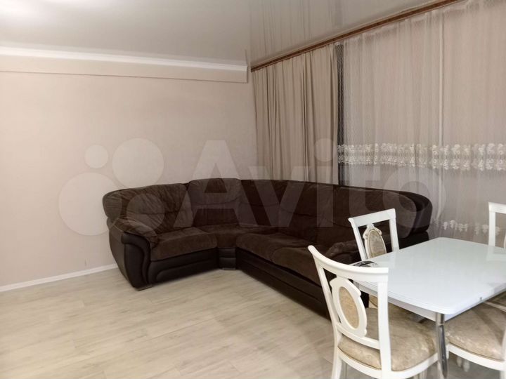 3-к. квартира, 87 м², 1/3 эт.