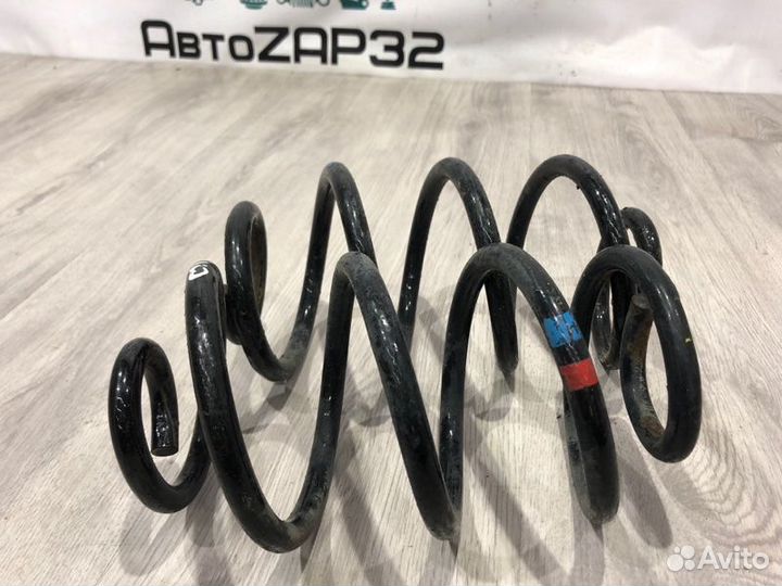 Пружина задняя Renault Clio 2001 2002 2003 2004