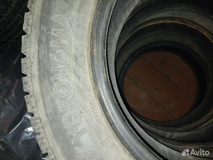 Yokohama Ice Guard F700Z 215/65 R16 98Q