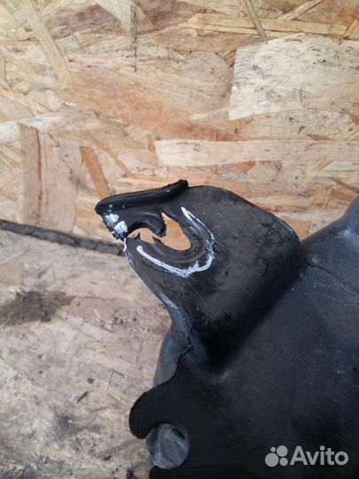 Бачок омывателя лобового стекла Opel Astra H 2004