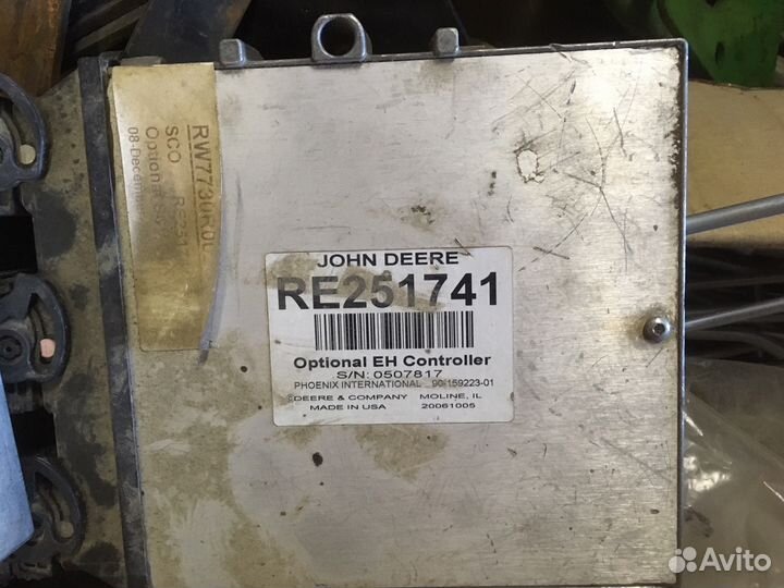 Джон Дир RE219046 блок управления гидр. John Deere