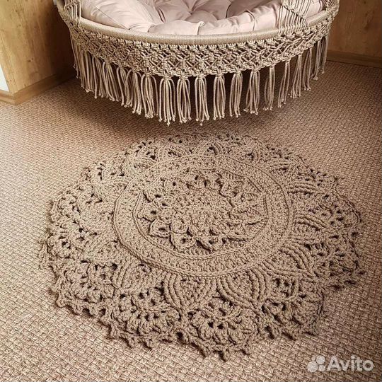 Вязаный ковер