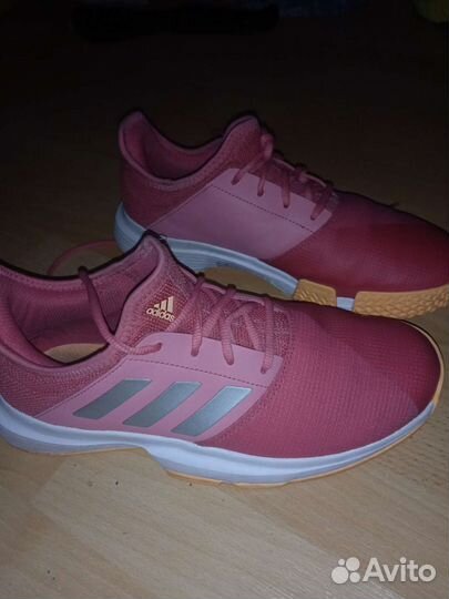 Кроссовки adidas
