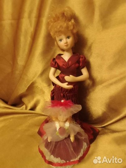 Кукла фарфор